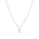 colar mulher com pendente em forma de asa