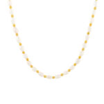 Colar para mulher em aço inoxidável dourado com pérolas.