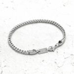 Pulseira homem corrente prateada em aço inoxidável.