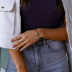 Pulseira Mulher Caveira com Brilhantes Prateada