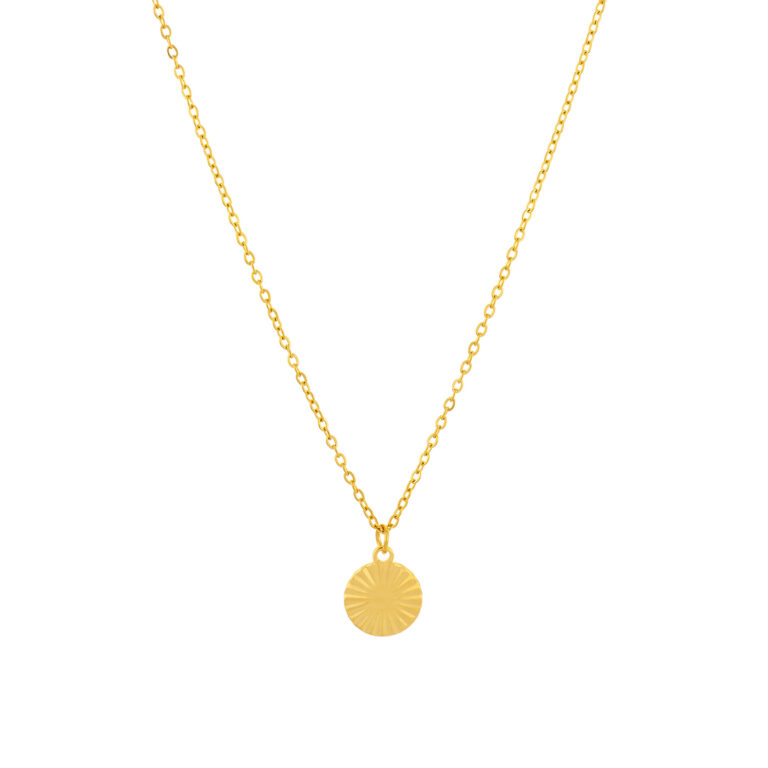 colar mulher dourado com um pendente em forma de medalha texturizada simbolizando os raios de sol